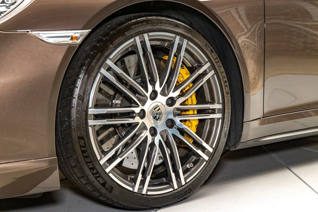 2015 Porsche 991 Turbo S - Image 11 of 24