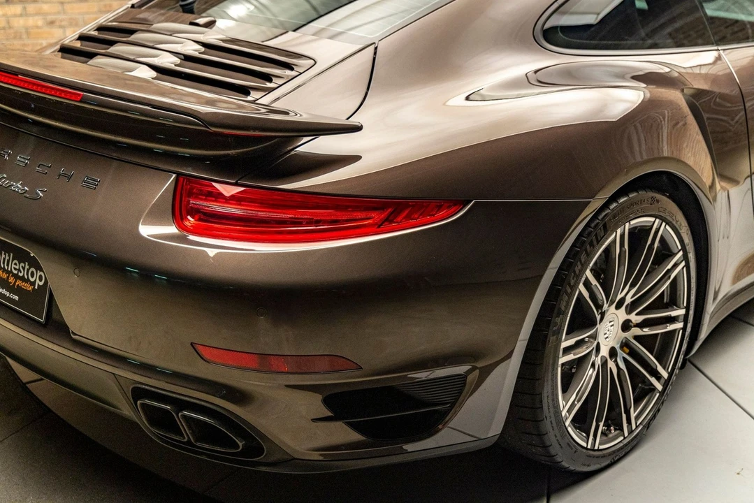 2015 Porsche 991 Turbo S - Image 24 of 24