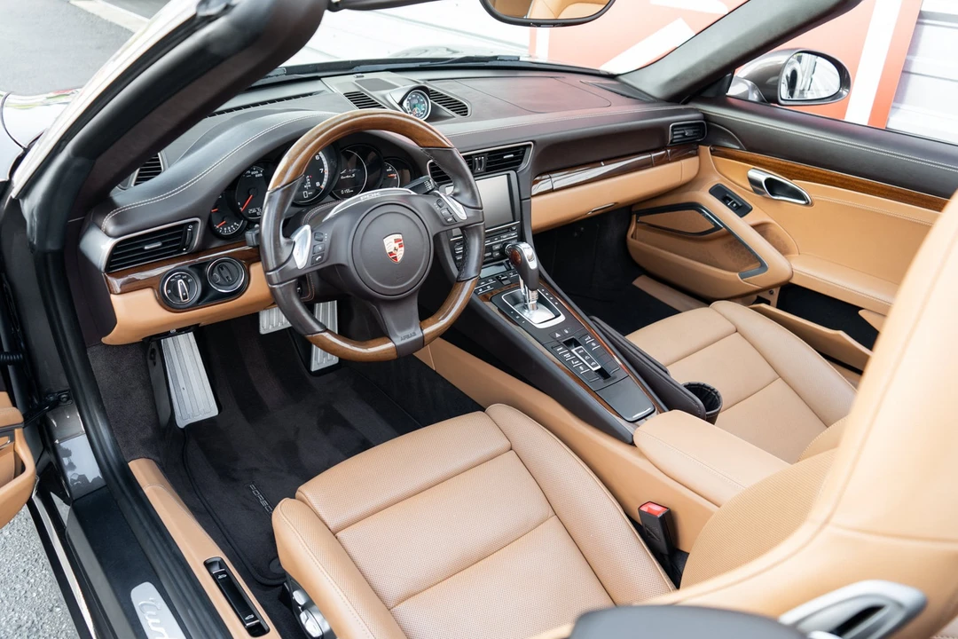 2015 Porsche 991 Turbo S - Image 7 of 31