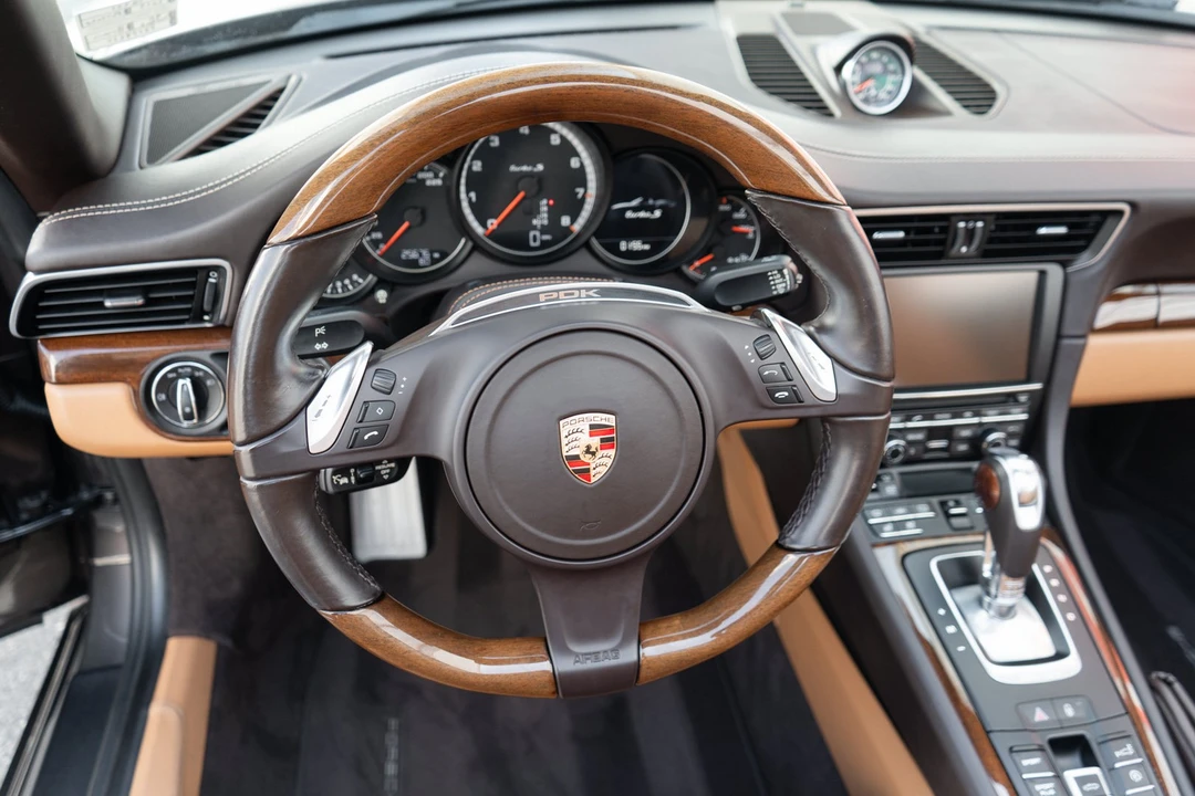 2015 Porsche 991 Turbo S - Image 13 of 31