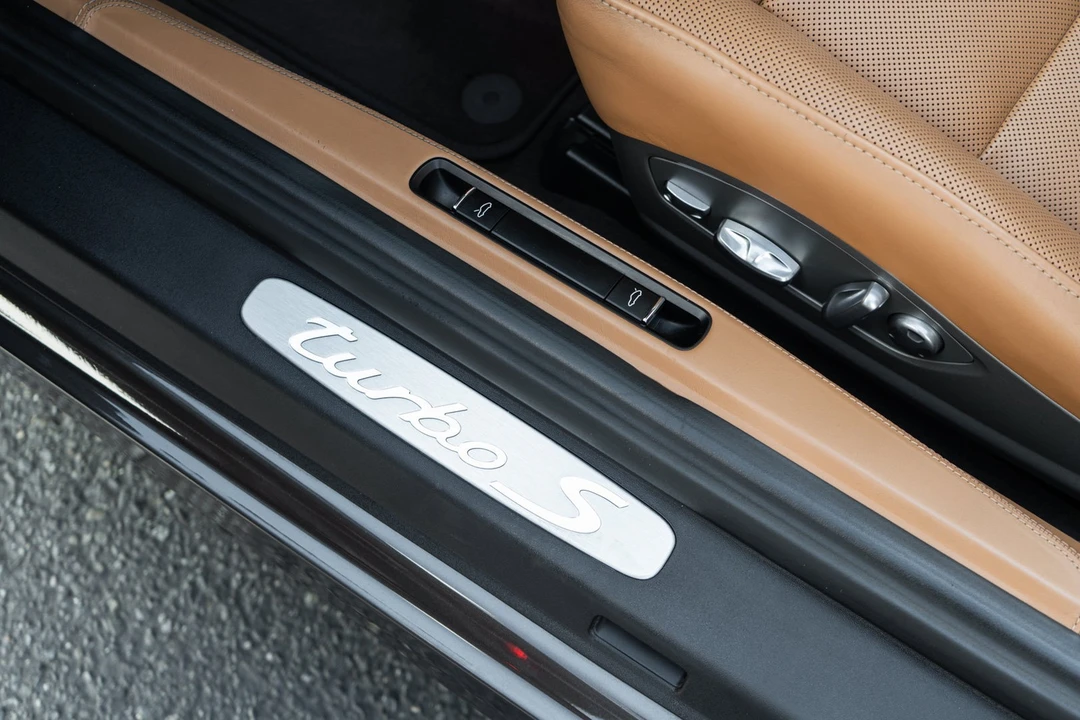 2015 Porsche 991 Turbo S - Image 11 of 31