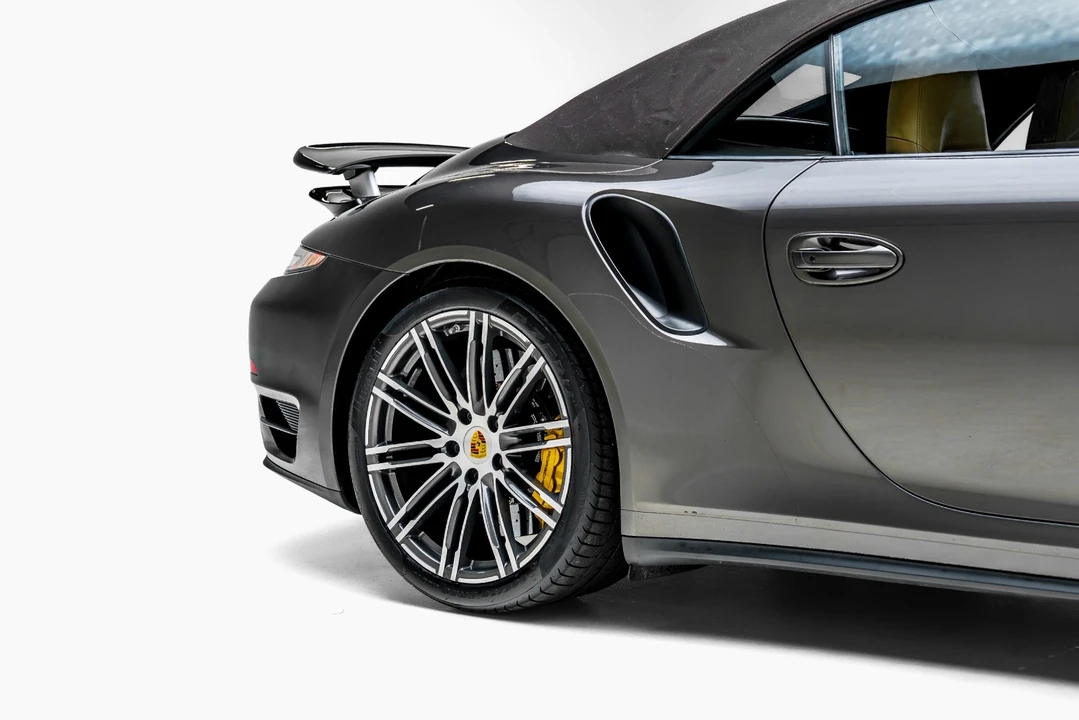 2015 Porsche 991 Turbo S - Image 16 of 31