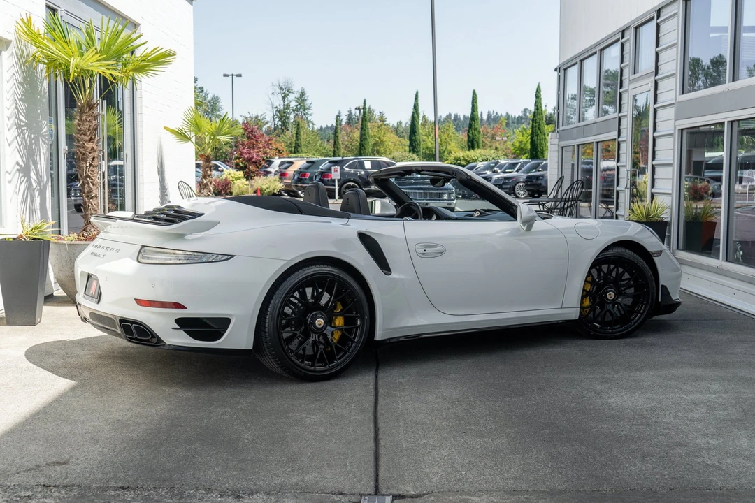 2015 Porsche 991 Turbo S - Image 6 of 31