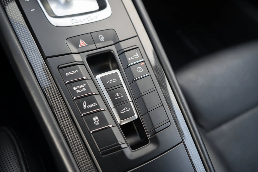 2015 Porsche 991 Turbo S - Image 21 of 31