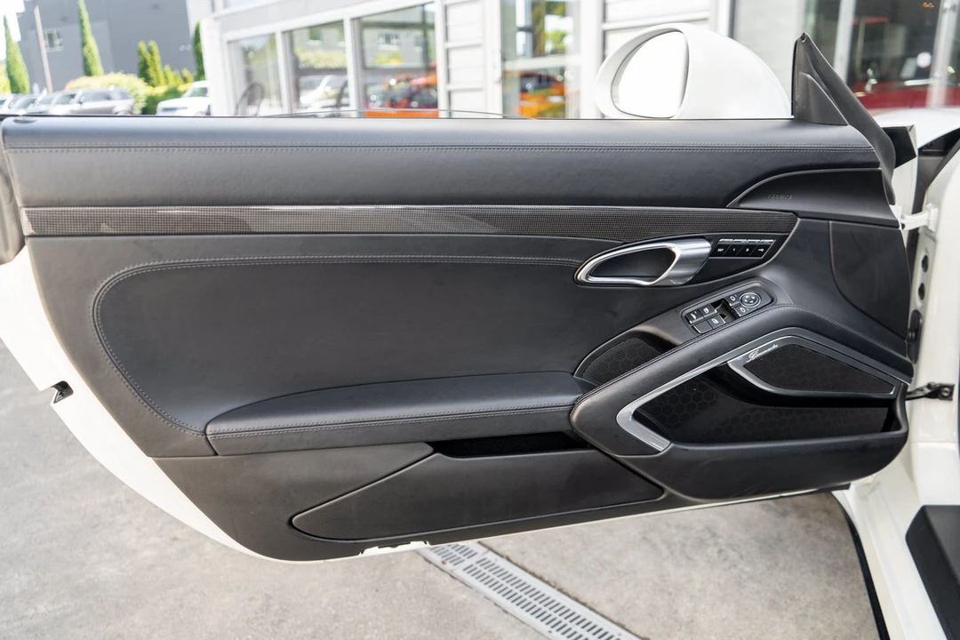 2015 Porsche 991 Turbo S - Image 9 of 31