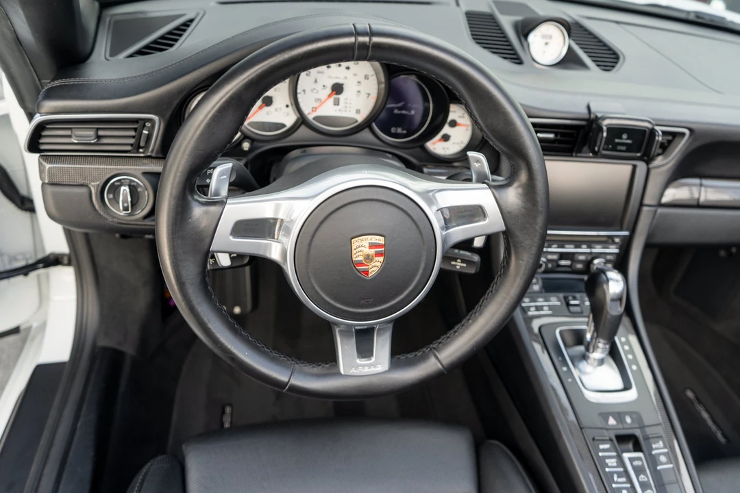 2015 Porsche 991 Turbo S - Image 10 of 31