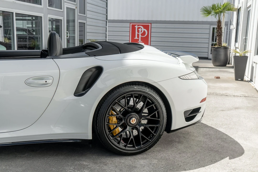 2015 Porsche 991 Turbo S - Image 4 of 31