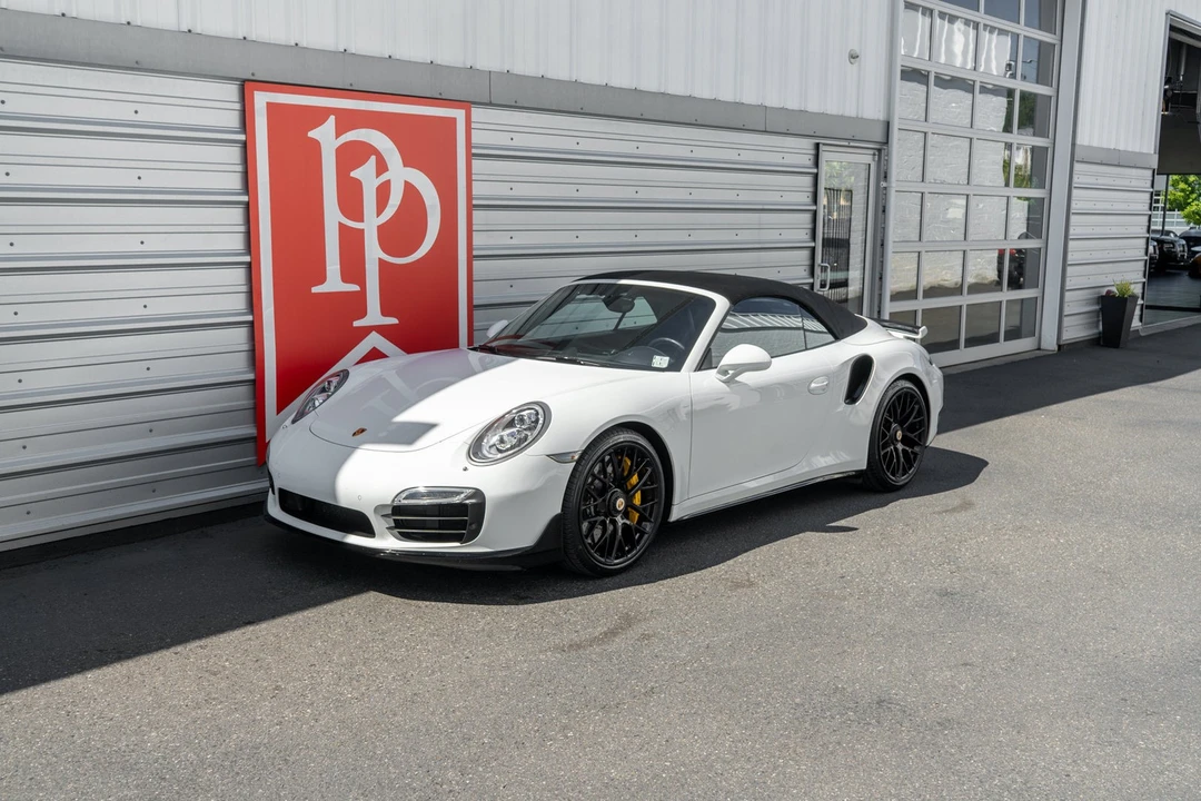 2015 Porsche 991 Turbo S - Image 29 of 31