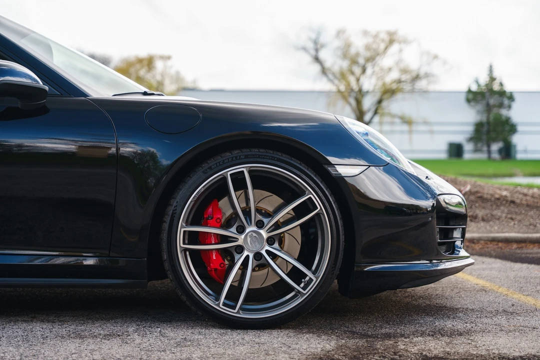2015 Porsche - Image 19 of 31