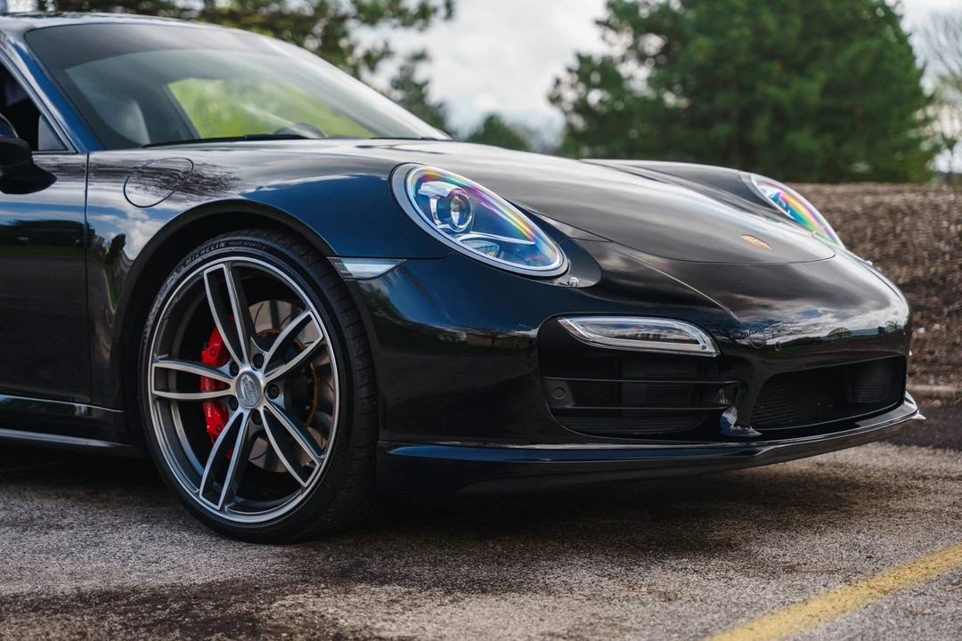2015 Porsche - Image 25 of 31