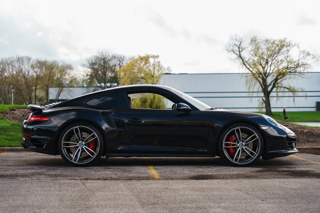 2015 Porsche - Image 16 of 31