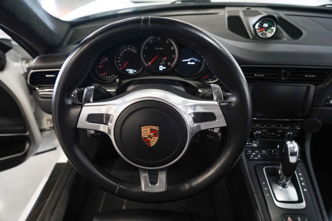 2015 Porsche 991 Turbo - Image 10 of 21