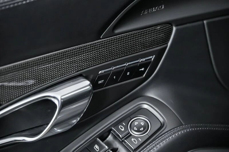 2015 Porsche 991 Turbo - Image 18 of 31
