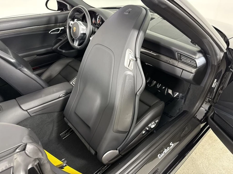 2015 Porsche 991 Turbo - Image 25 of 31