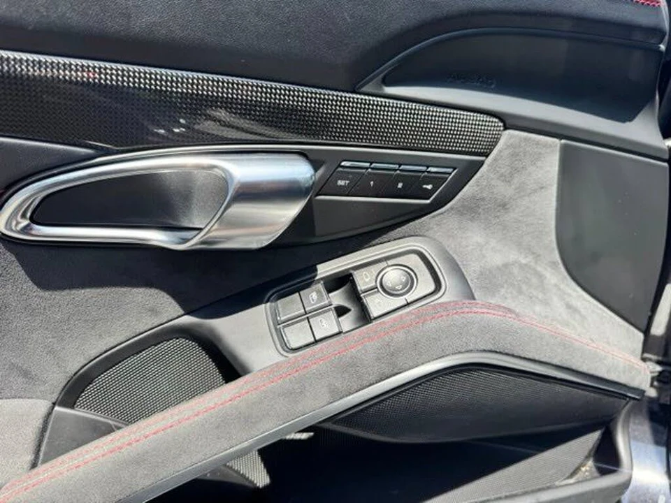 2015 Porsche 991 Carrera GTS - Image 16 of 31