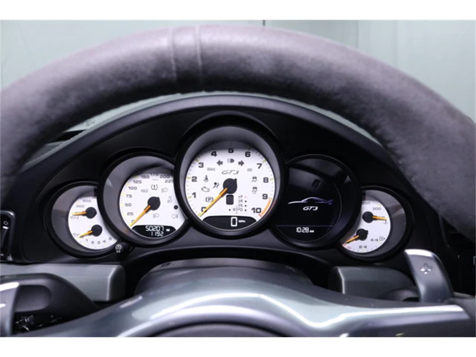 2015 Porsche 991 Carrera GTS - Image 11 of 31