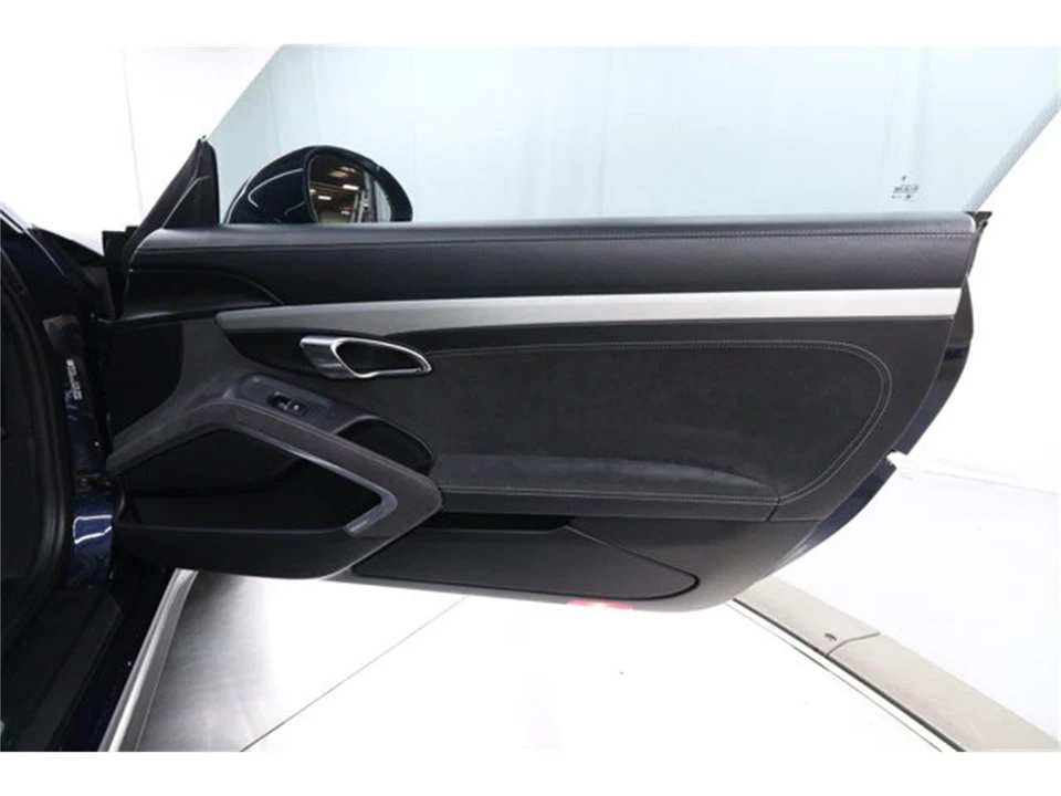 2015 Porsche 991 Carrera GTS - Image 24 of 31