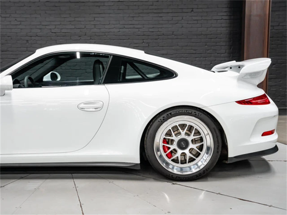 2015 Porsche 991 Carrera - Image 16 of 31