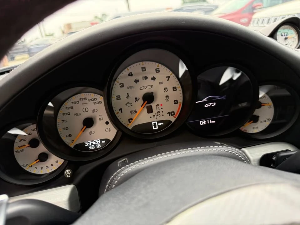 2015 Porsche 991 Carrera - Image 14 of 15