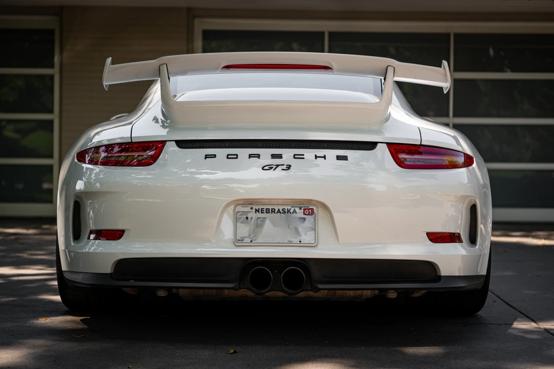 2015 Porsche 991 Carrera GTS - Image 14 of 31