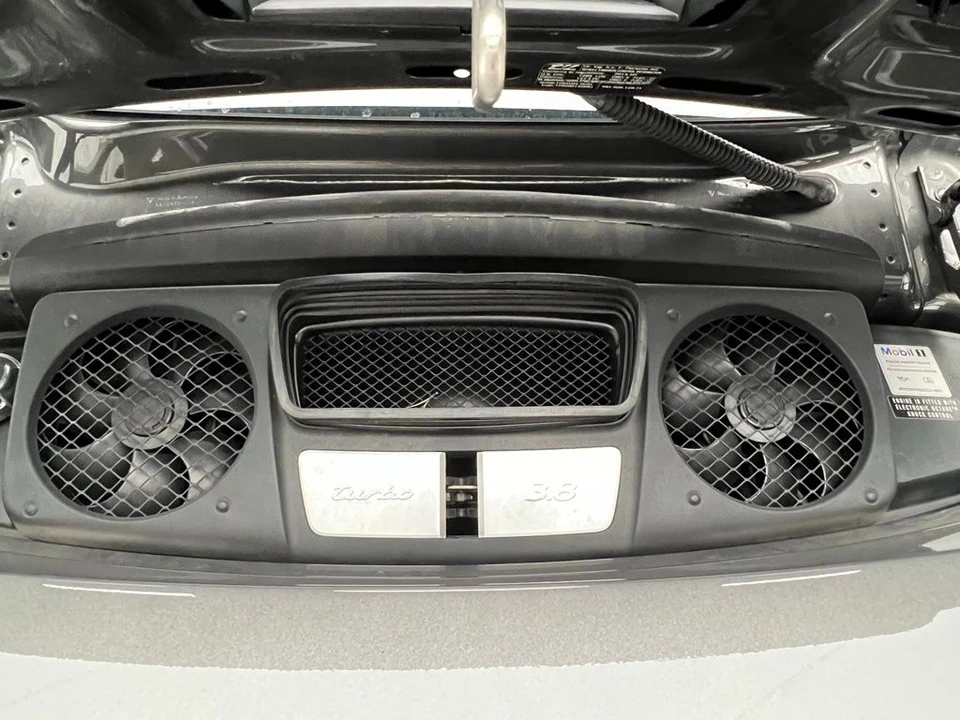 2015 Porsche 911 - Image 20 of 27