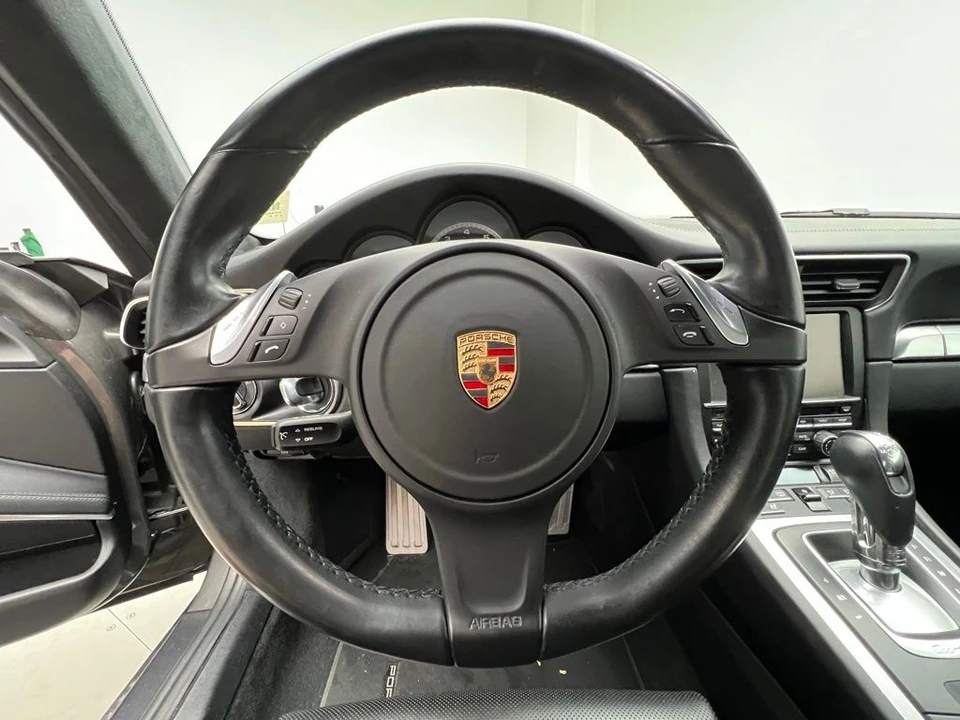 2015 Porsche 911 - Image 7 of 27
