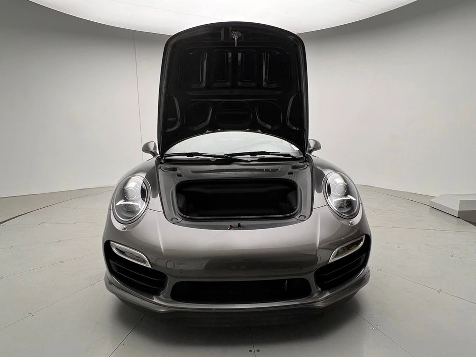 2015 Porsche 911 - Image 26 of 27