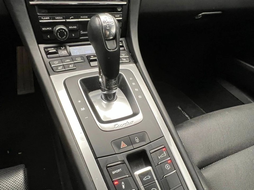 2015 Porsche 911 - Image 11 of 27
