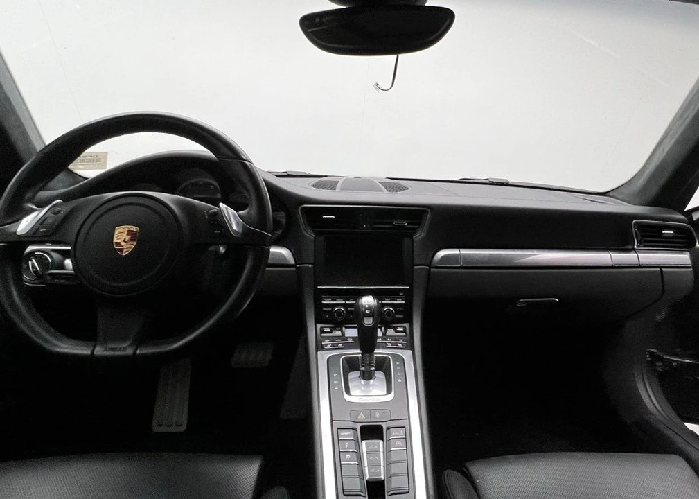 2015 Porsche 911 - Image 6 of 27
