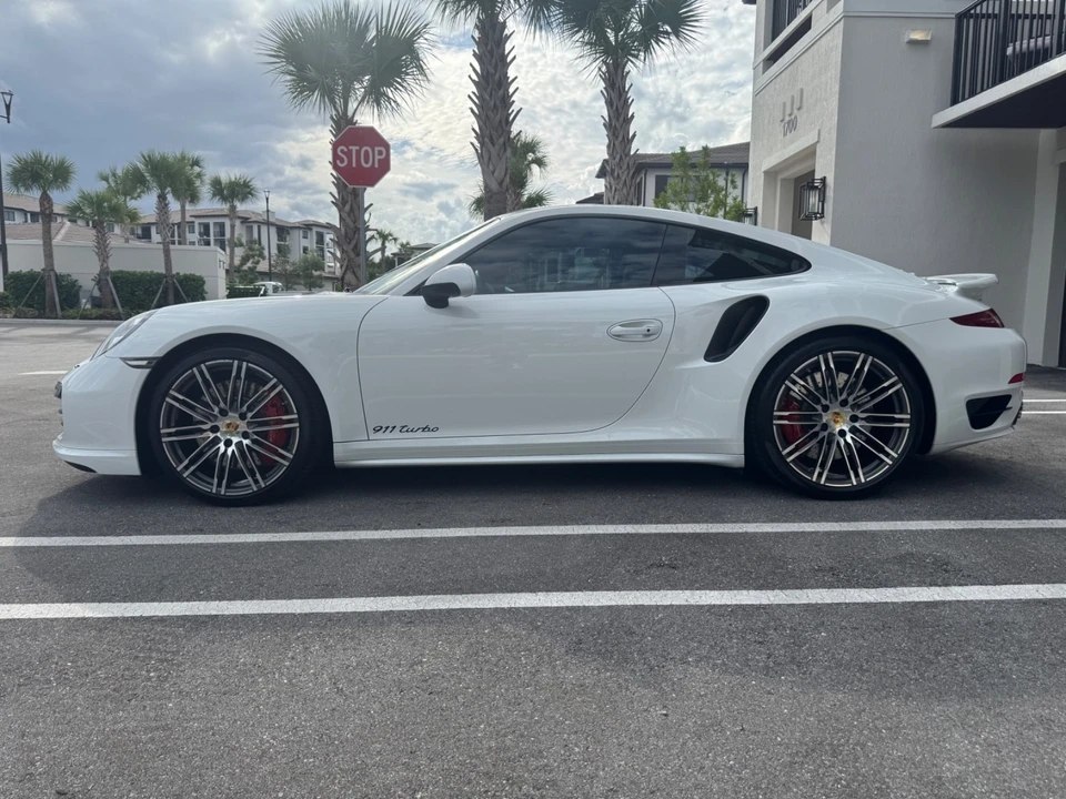 2015 Porsche 991 Turbo - Image 13 of 21