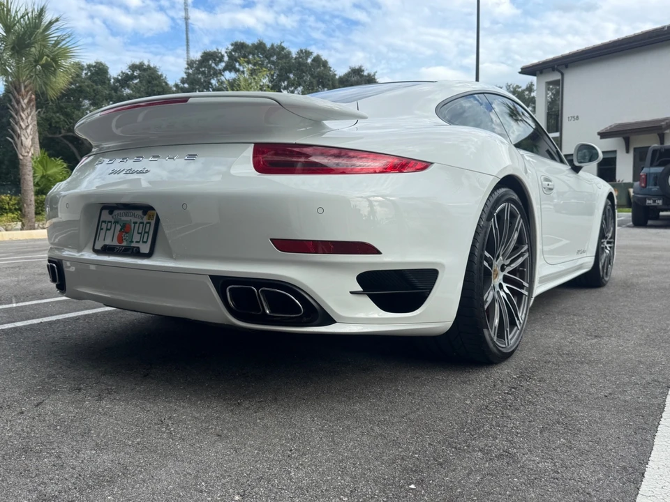 2015 Porsche 991 Turbo - Image 9 of 21