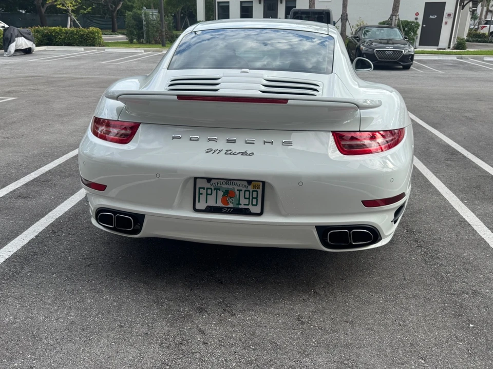 2015 Porsche 991 Turbo - Image 10 of 21