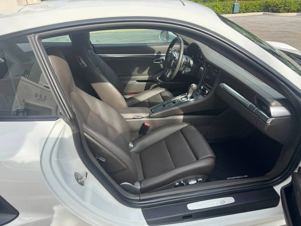 2015 Porsche 991 Turbo - Image 20 of 21