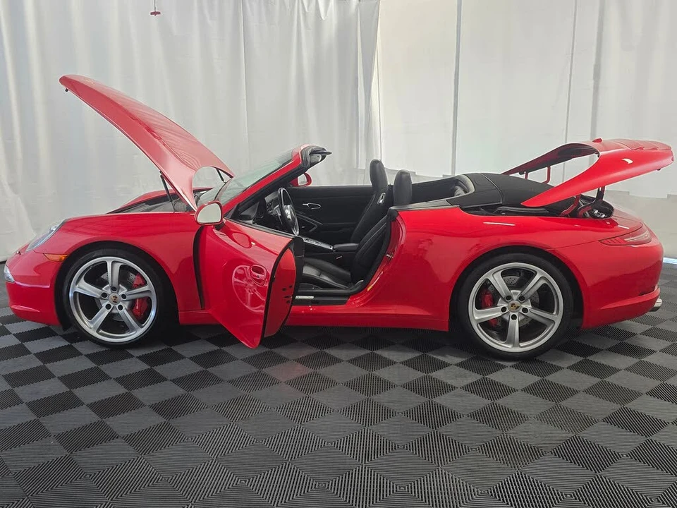 2015 Porsche 991 Carrera GTS - Image 13 of 31