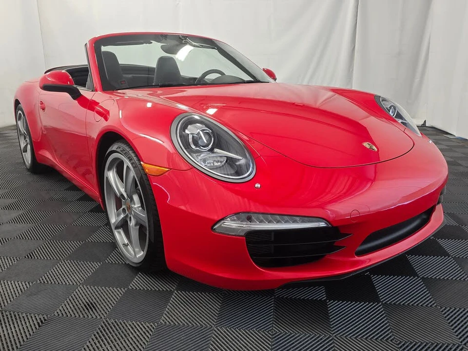 2015 Porsche 991 Carrera GTS - Image 9 of 31