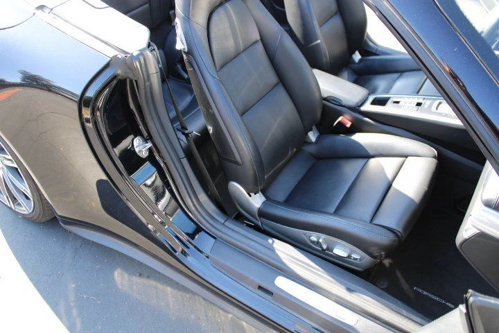 2015 Porsche 981 Boxster - Image 19 of 20