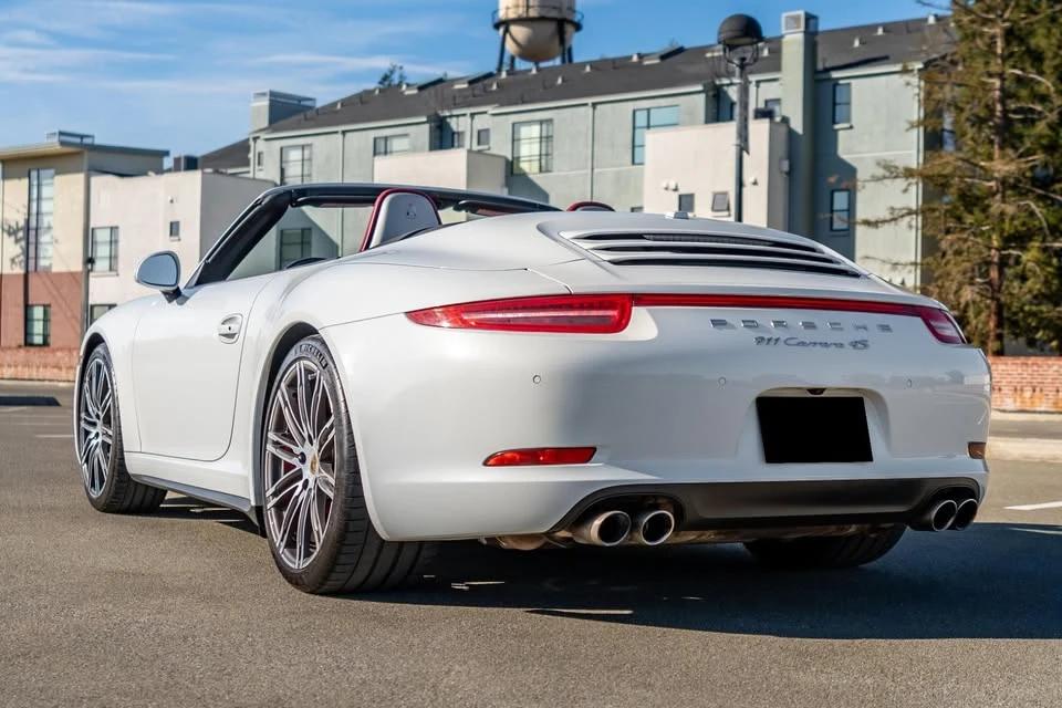 2015 Porsche 991 Carrera 4S - Image 4 of 14