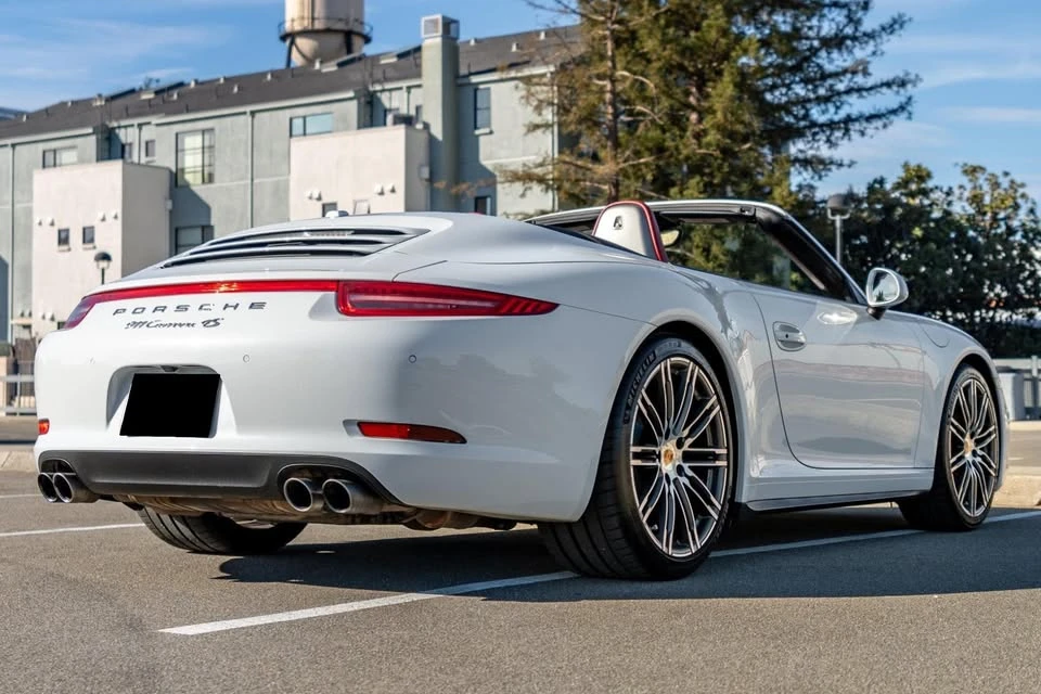 2015 Porsche 991 Carrera 4S - Image 11 of 14