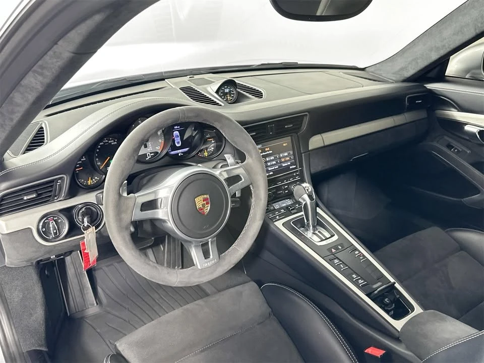 2015 Porsche 991 GT3 - Image 9 of 10
