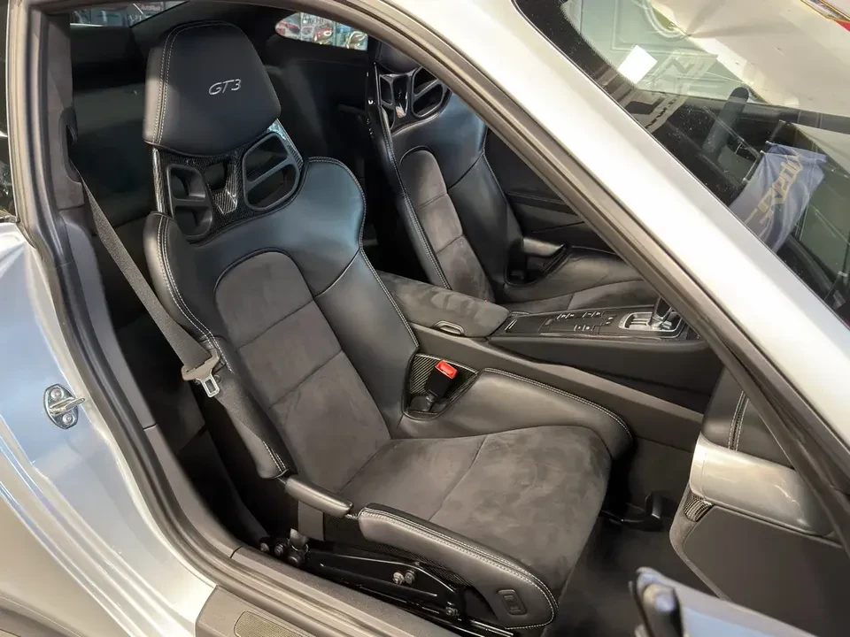2015 Porsche 991 GT3 - Image 16 of 19