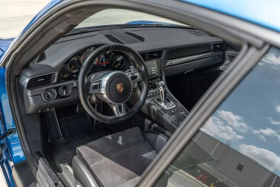 2015 Porsche 991 GT3 - Image 10 of 11