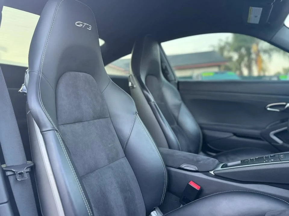 2015 Porsche 991 GT3 - Image 19 of 20