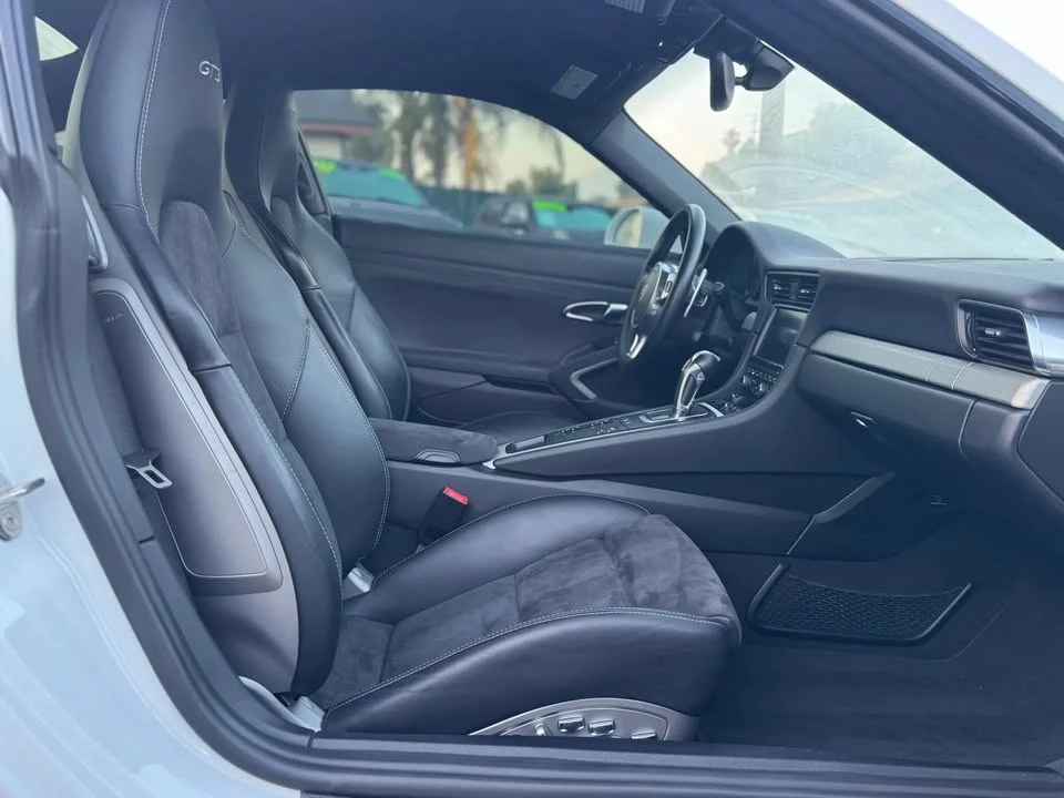 2015 Porsche 991 GT3 - Image 17 of 20