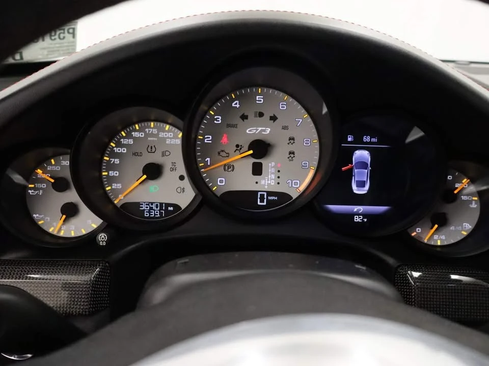 2015 Porsche 991 GT3 - Image 5 of 5