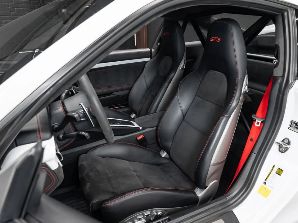 2015 Porsche 911 - Image 3 of 8