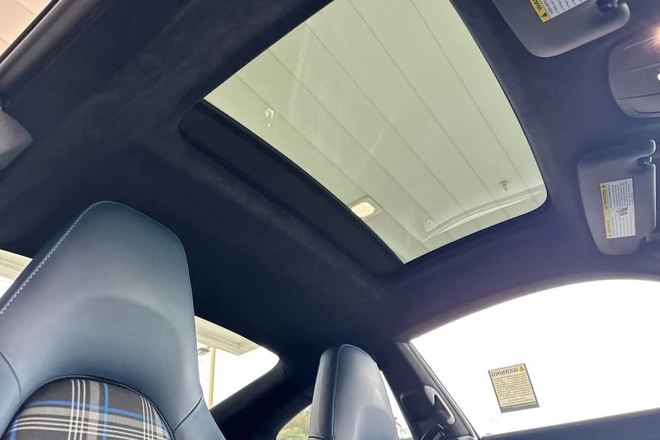 2015 Porsche 991 Turbo - Image 16 of 19