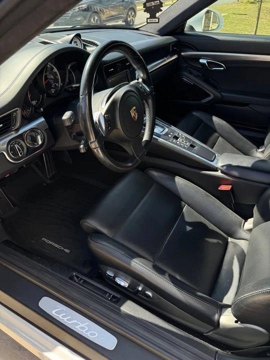 2015 Porsche 991 Turbo - Image 10 of 12