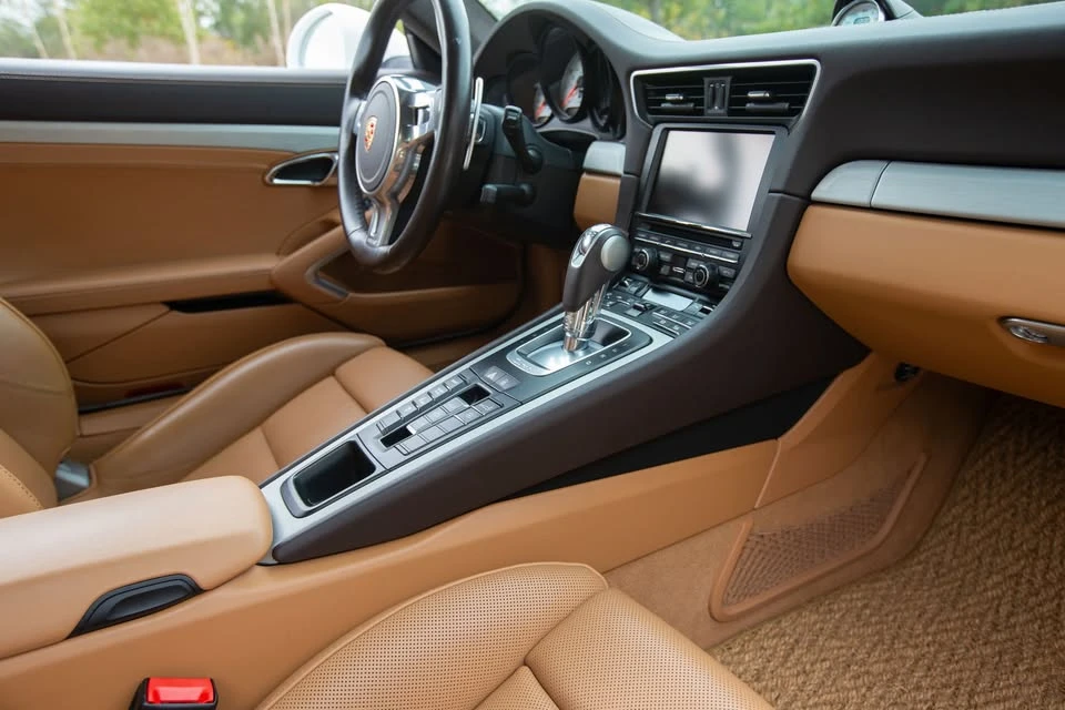 2015 Porsche 991 Turbo S - Image 17 of 19