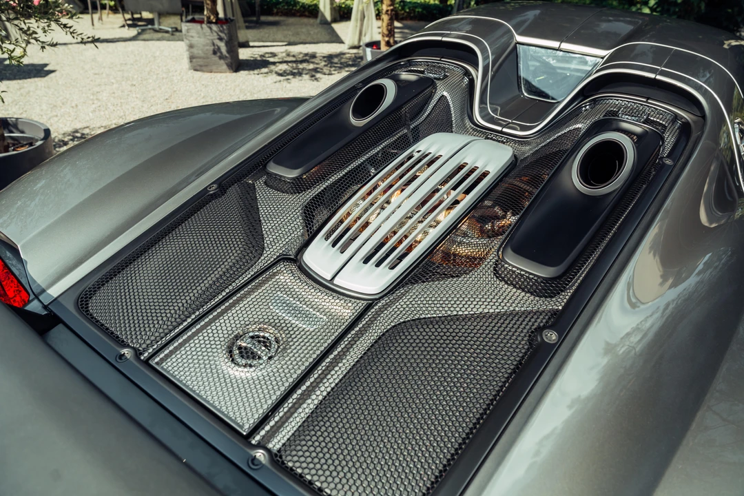 2015 Porsche 918 Spyder - Image 31 of 31