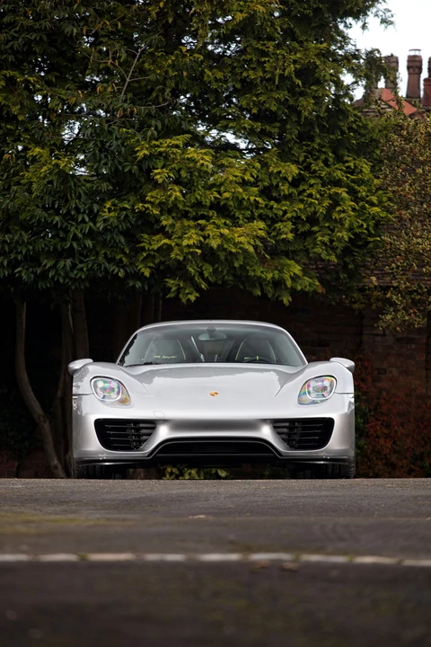2015 Porsche 918 Spyder - Image 3 of 31